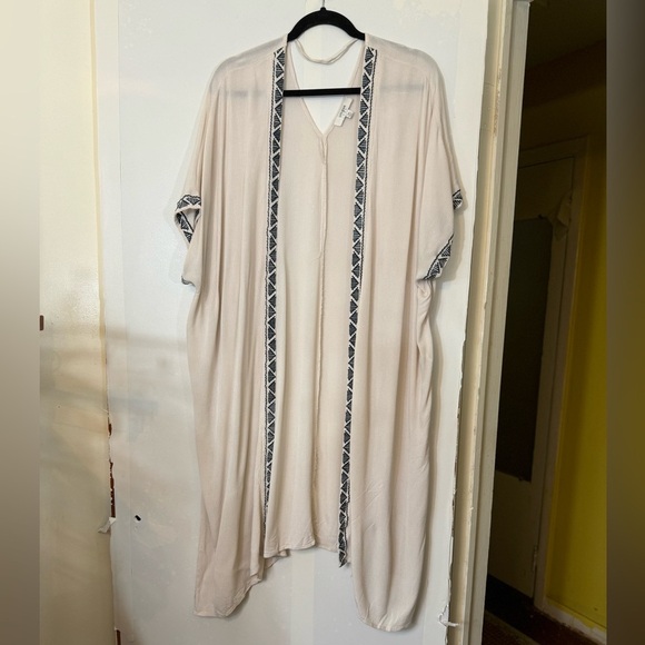 Umgee Tribal Open Front Kimono Duster S/M Half Sleeve Tan Embroidered - Picture 2 of 12